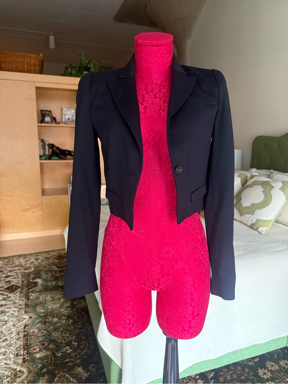 Cropped Black Women's Tailored Blazer
